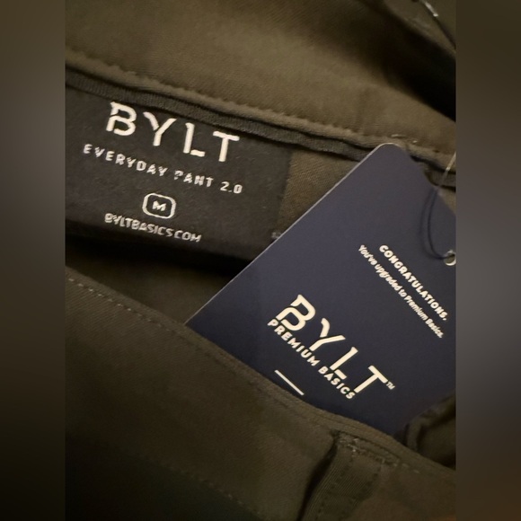 NWT BYLT Everyday Pant 2.0 in Green (Dark Olive) Size Medium - Picture 6 of 6